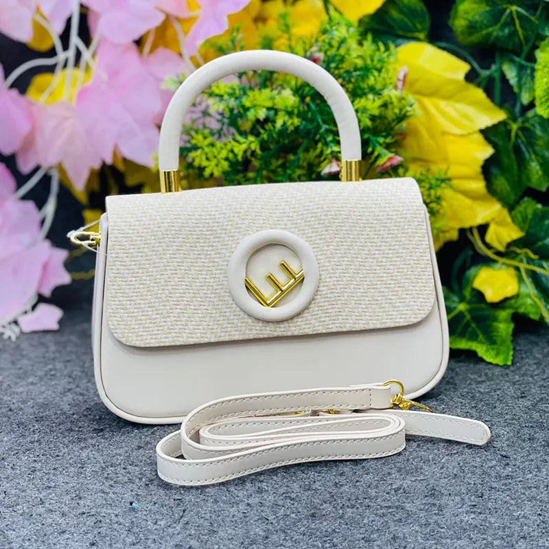 New Elegant White Textured Handbag with Gold Accents & Detachable Strap