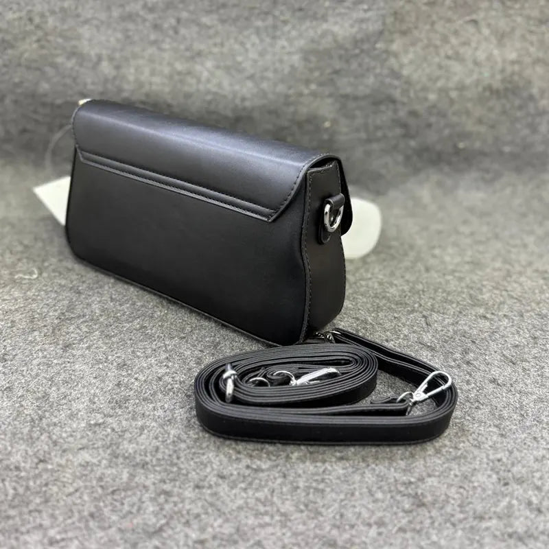 Convertible Black Leather Shoulder Bag with Detachable Strap