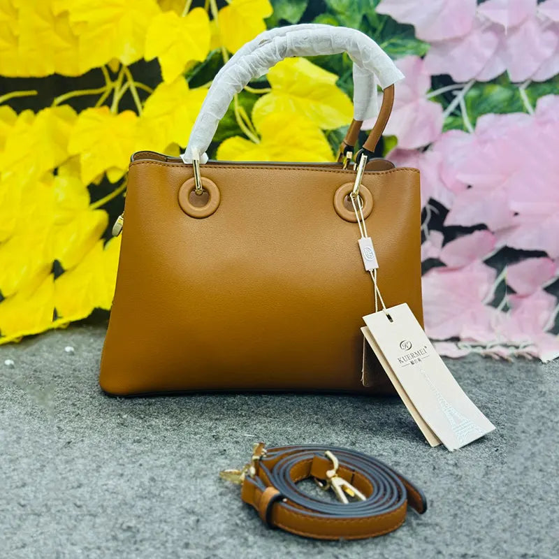 Classic Tan Faux Leather Handbag with Gold Star Charm – Elegant Everyday Style