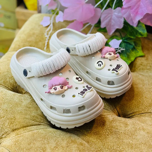 Cute Cartoon-Decorated Ladies Comfort Clogs – Soft Beige